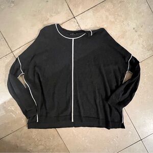 525 America Charcoal Top with Light Trim